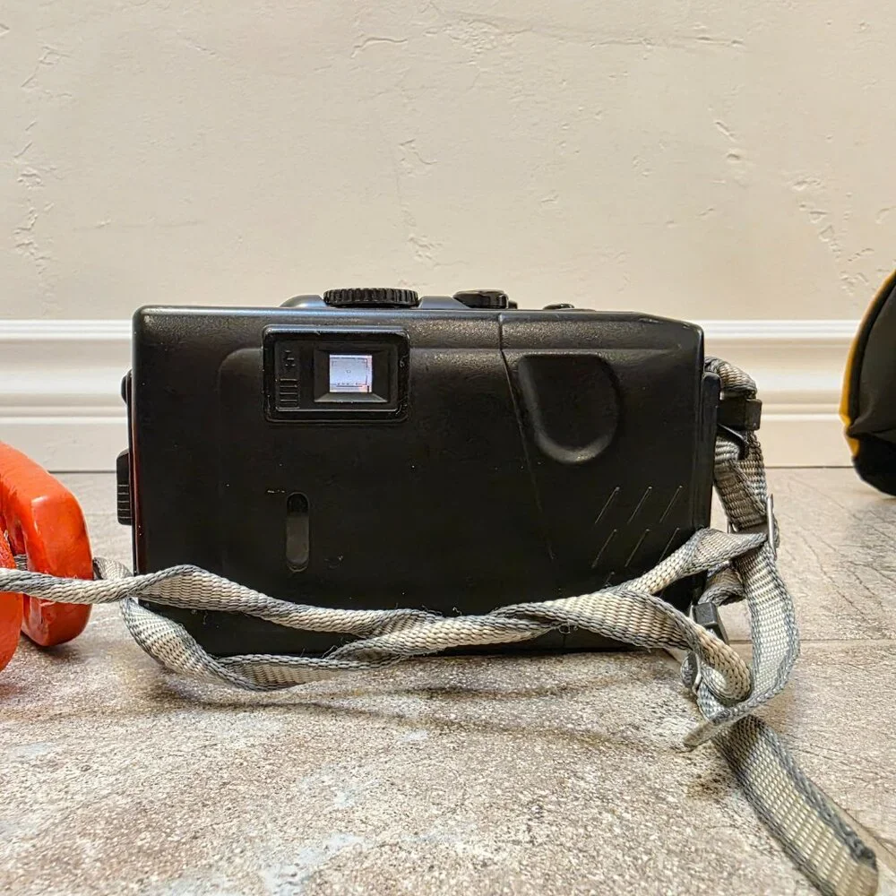 Vintage Nikon Action Touch Underwater Camera Waterproof PARTS REPAIR please read